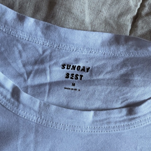 Aritzia Sunday Best Sunflower T-Shirt - Picture 2 of 2